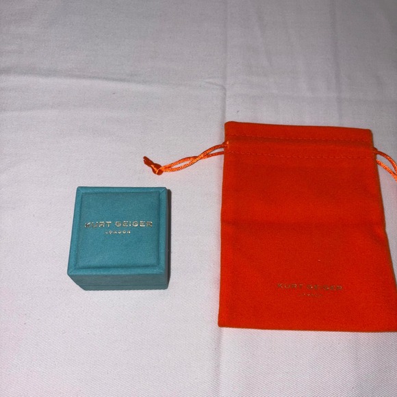 Kurt Geiger rainbow crystal bird head cocktail ring size 8 new in box pink gold - Picture 8 of 11